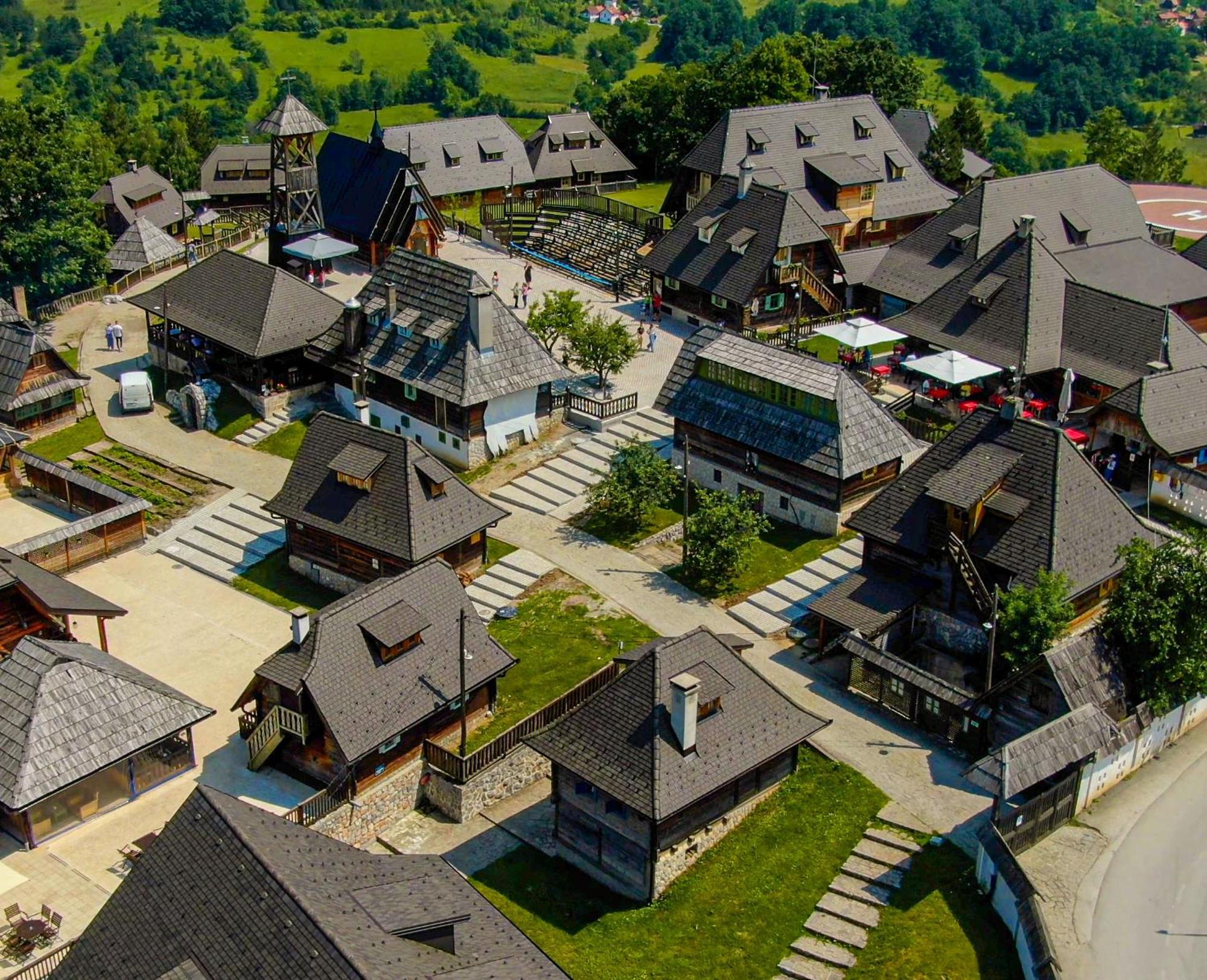 Mecavnik Resort Mokra Gora Bagian luar foto