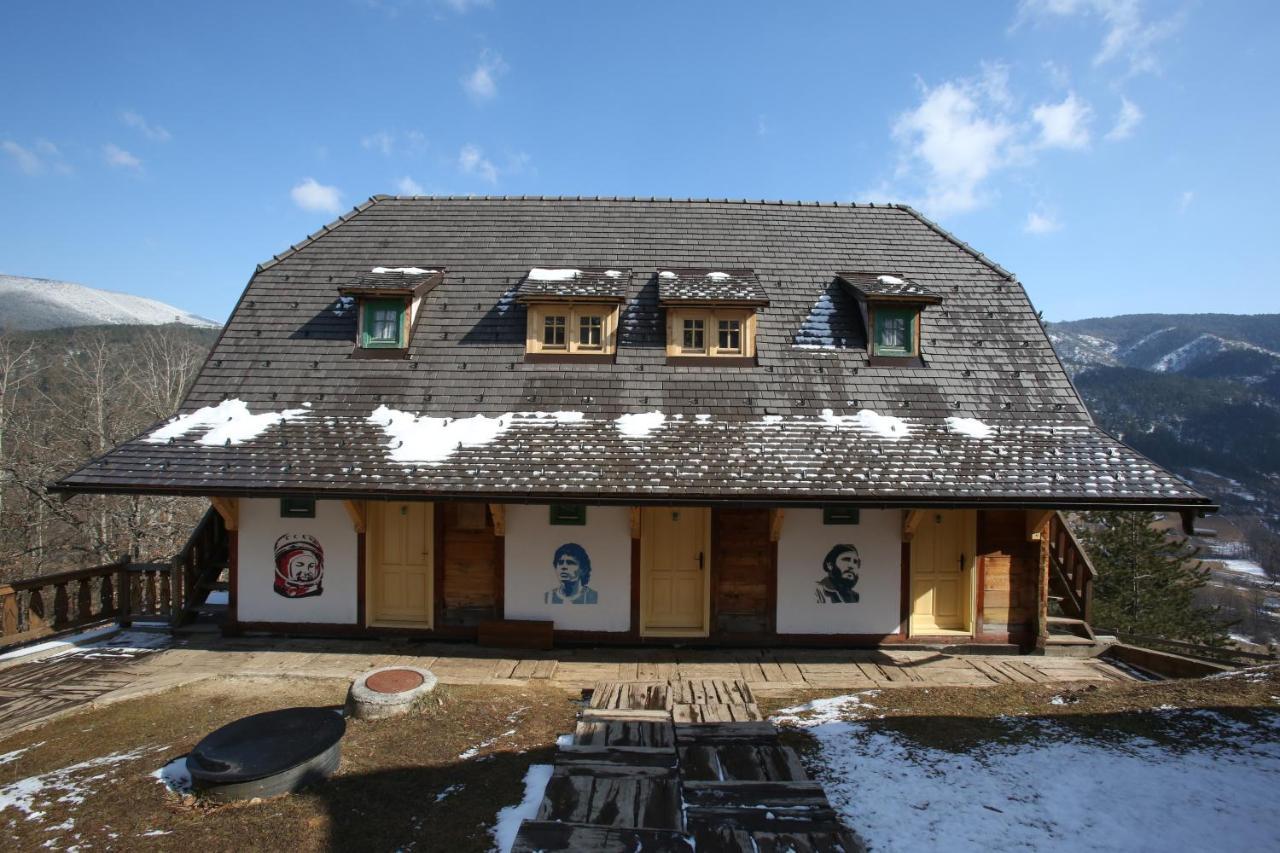 Mecavnik Resort Mokra Gora Bagian luar foto