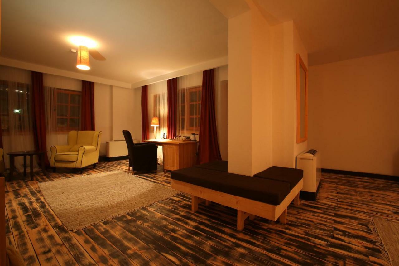 Mecavnik Resort Mokra Gora Bagian luar foto